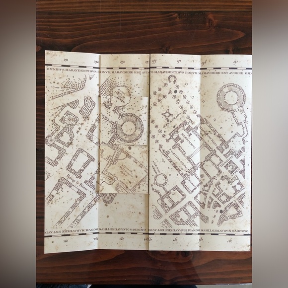 LIKE NEW UNIVERSAL Harry Potter Marauders Map - Picture 4 of 9